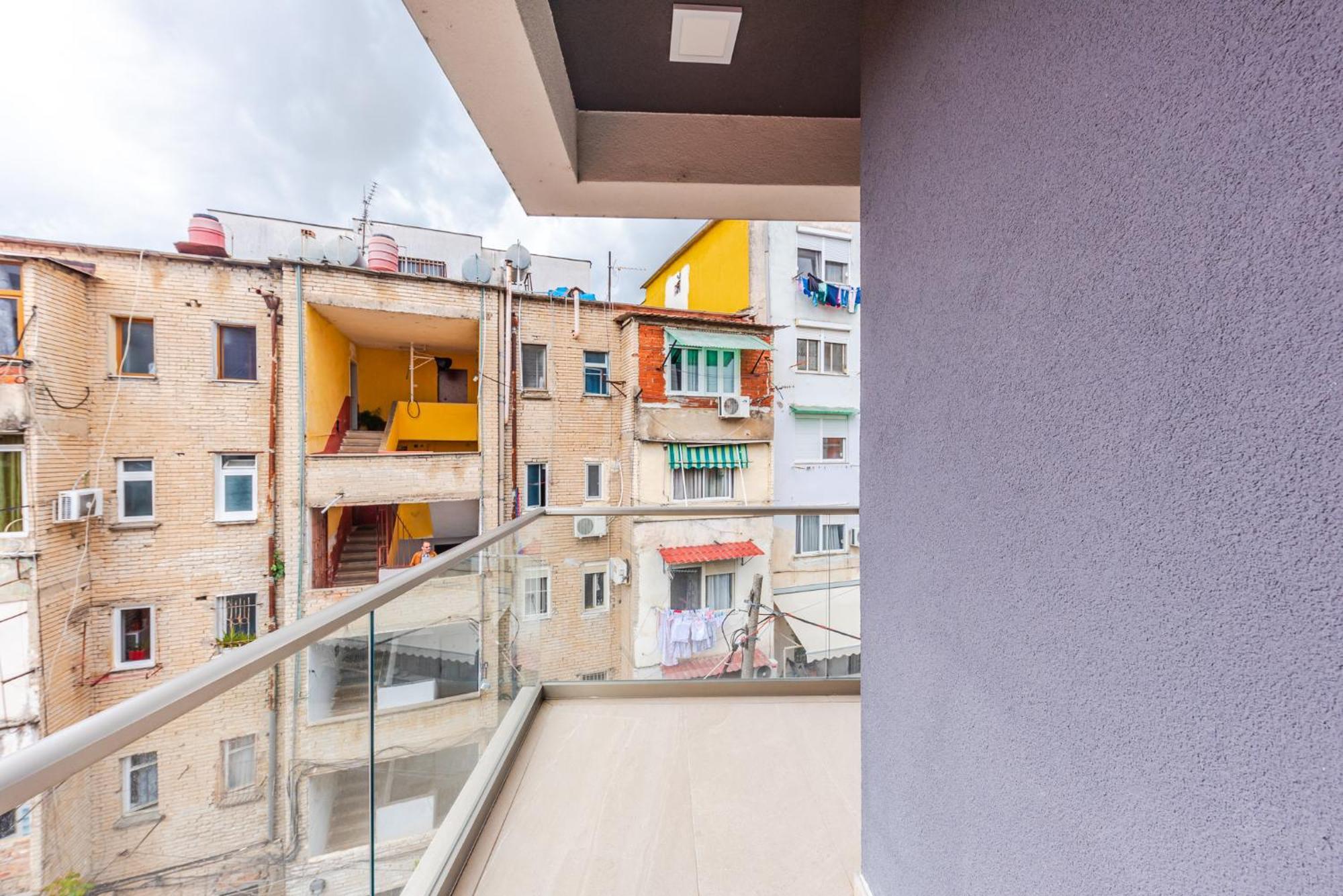 Mumba Apartments By Kondo Stays Тирана Экстерьер фото