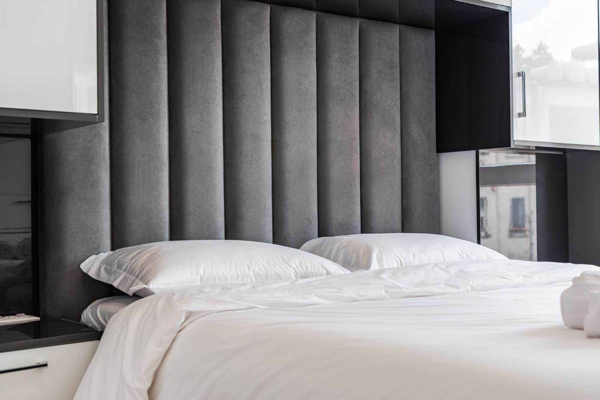 Mumba Apartments By Kondo Stays Тирана Экстерьер фото