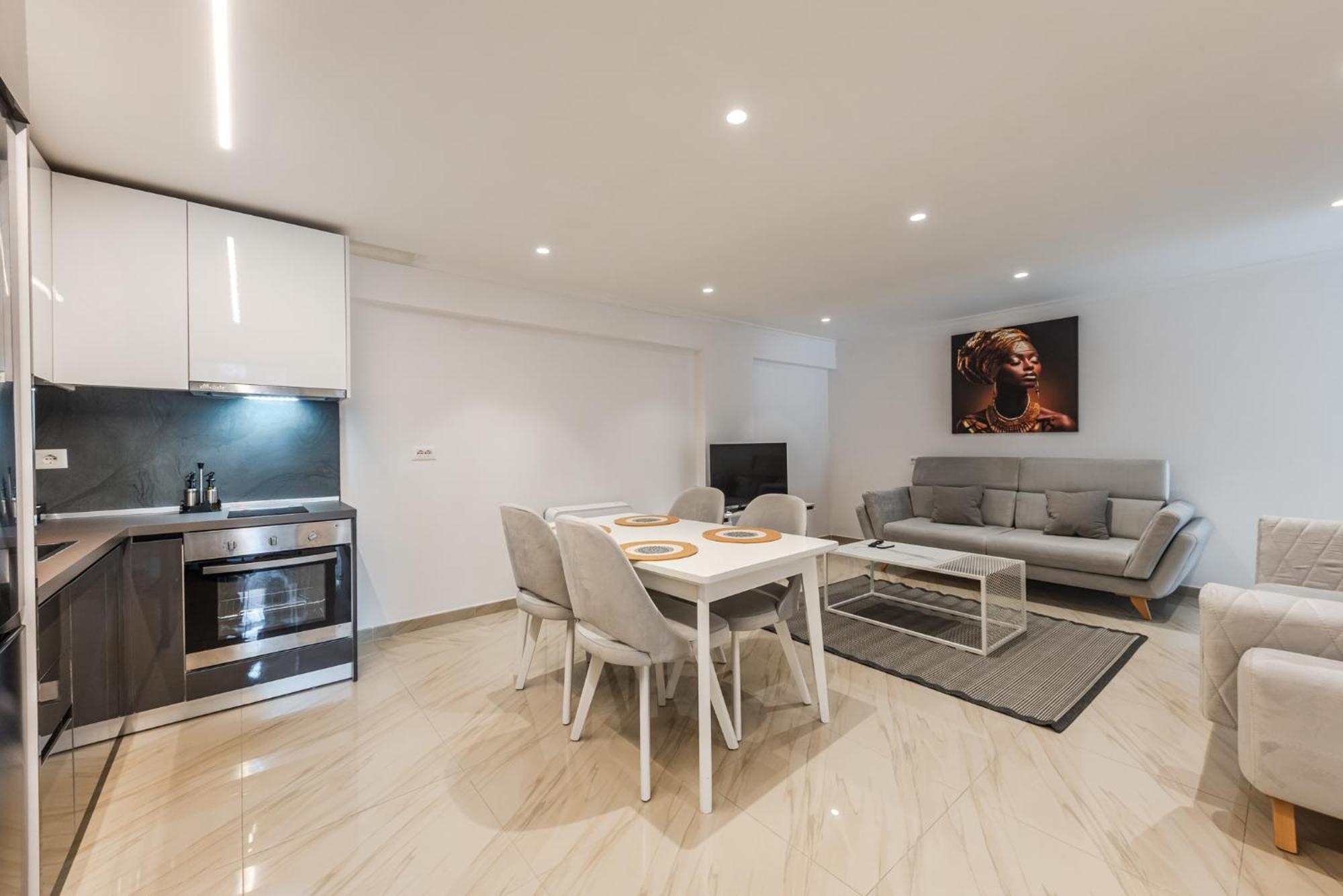 Mumba Apartments By Kondo Stays Тирана Экстерьер фото